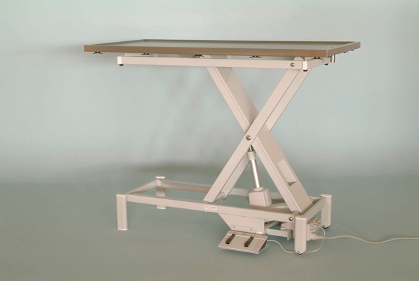 VET-LIFT lukkopyörillä+akulla, rst-taso 130x60cm. N.31-101cm