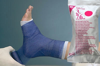 Kipsisidos Soft Cast lasikuitu, 7,6cmx3,66m pehmeä pinkki10KPL - Soft Cast