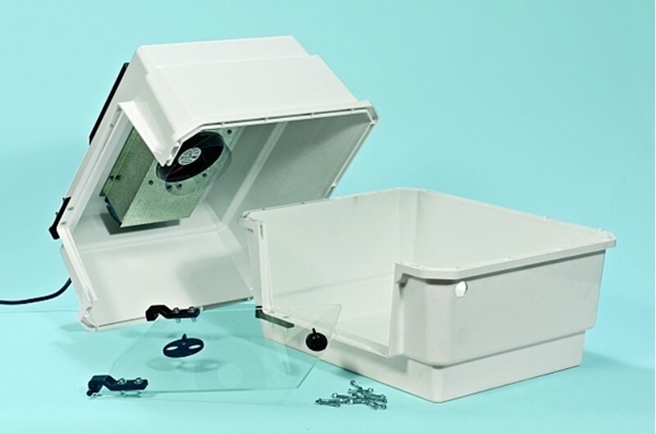 ICU-häkki T50, nopeampaan ja turvallisempaan toipumiseen. Soveltuu esim useille pienille potilaille, pienelle koiralle tai kissaemolle pentuineen. Tässä mallissa myös hapetus mahdollista, Lämmitys, kostustus ja happi - 2