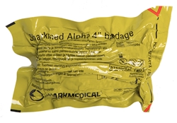 Sharkmed Alpha 4” bandage (Alpha bandage koostuu tarttumattomasta haavatyynystä, erittäin elastisesta siteestä, haavatyynyn alla olevasta 3,75 m pituisesta Z-gauzesta, sekä muovikalvosta ja kiinnitysmekanismista.)