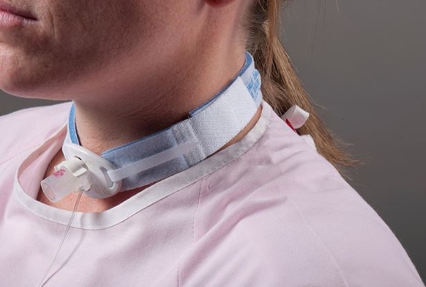 Fikseringsbånd til trakeostomi, opp til 49,5cm omkrets hals - 2