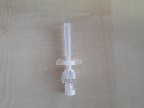 Infusionskanyl Delta Self Safe 2, 1,5x45mm 17G vit m port - Delta - 1