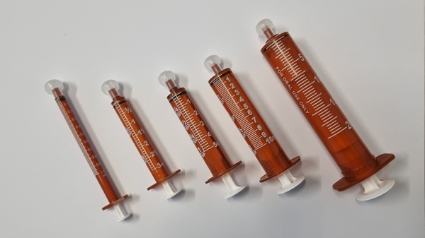 Oralspruta, 5 ml latexfri amber - KD-Ject E