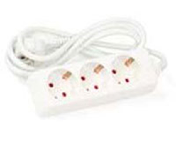 Grenuttag 1,5m sladd med jord, 3 uttag petskyddad vit