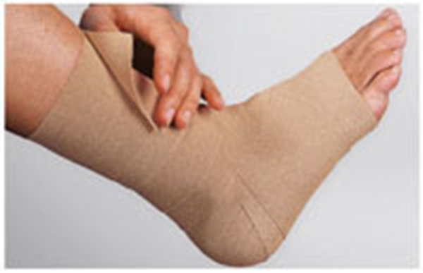 Kompressionsbinda kohesiv Rosidal Haft, 8cmx5m lågelast 60% latex - Rosidal